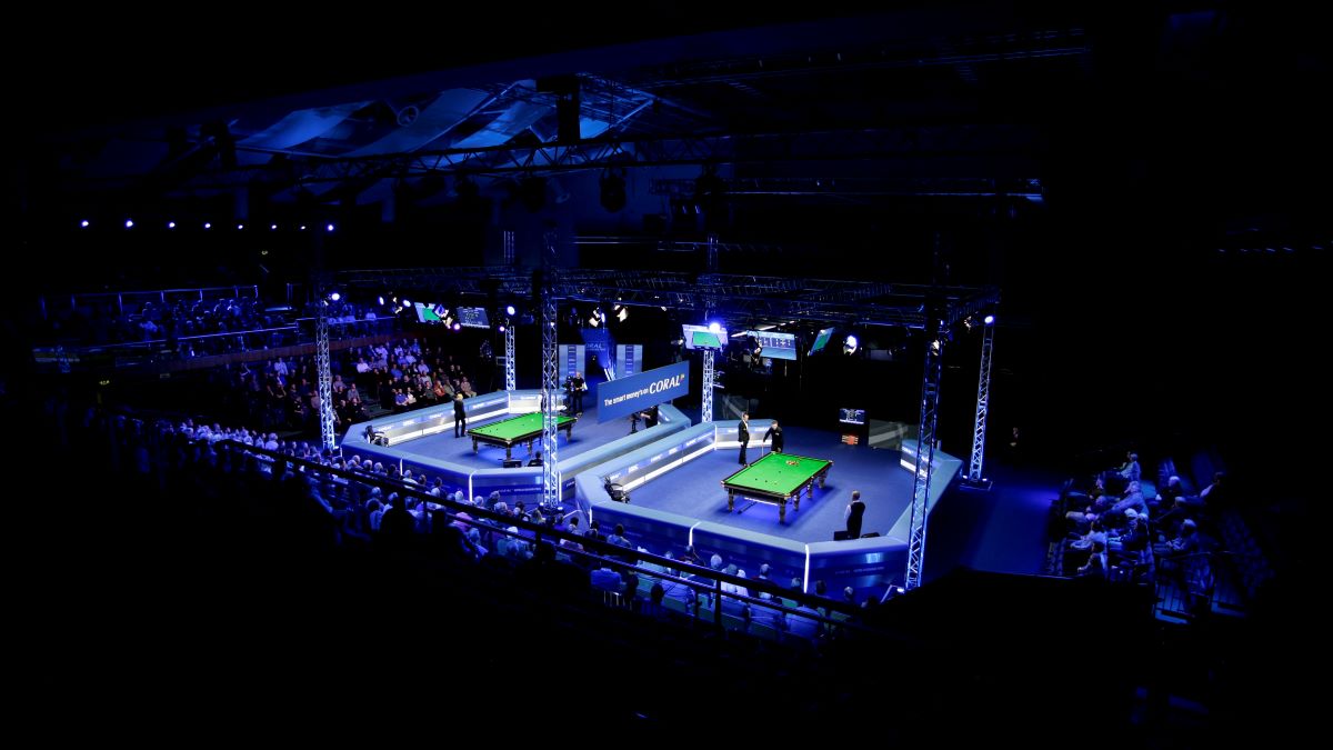 Coral World Grand Prix, image of snooker players playing overlooking the crowd